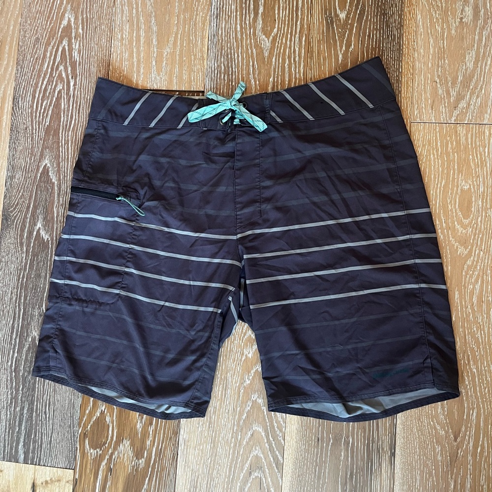 PATAGONIA Patagonia Hydropeak Board Shorts - Picture 2 of 6